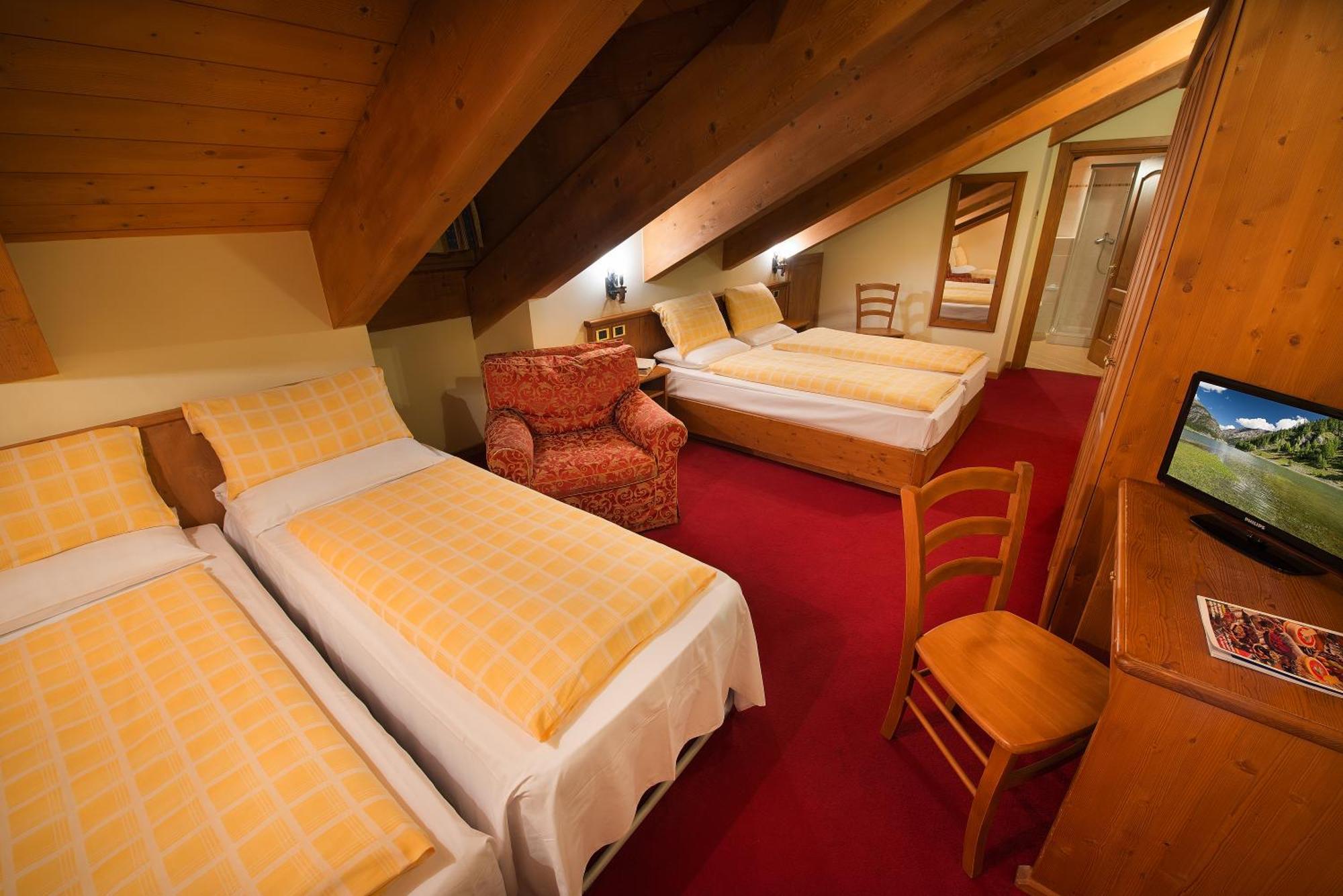 Hotel San Giovanni Livigno Habitación foto